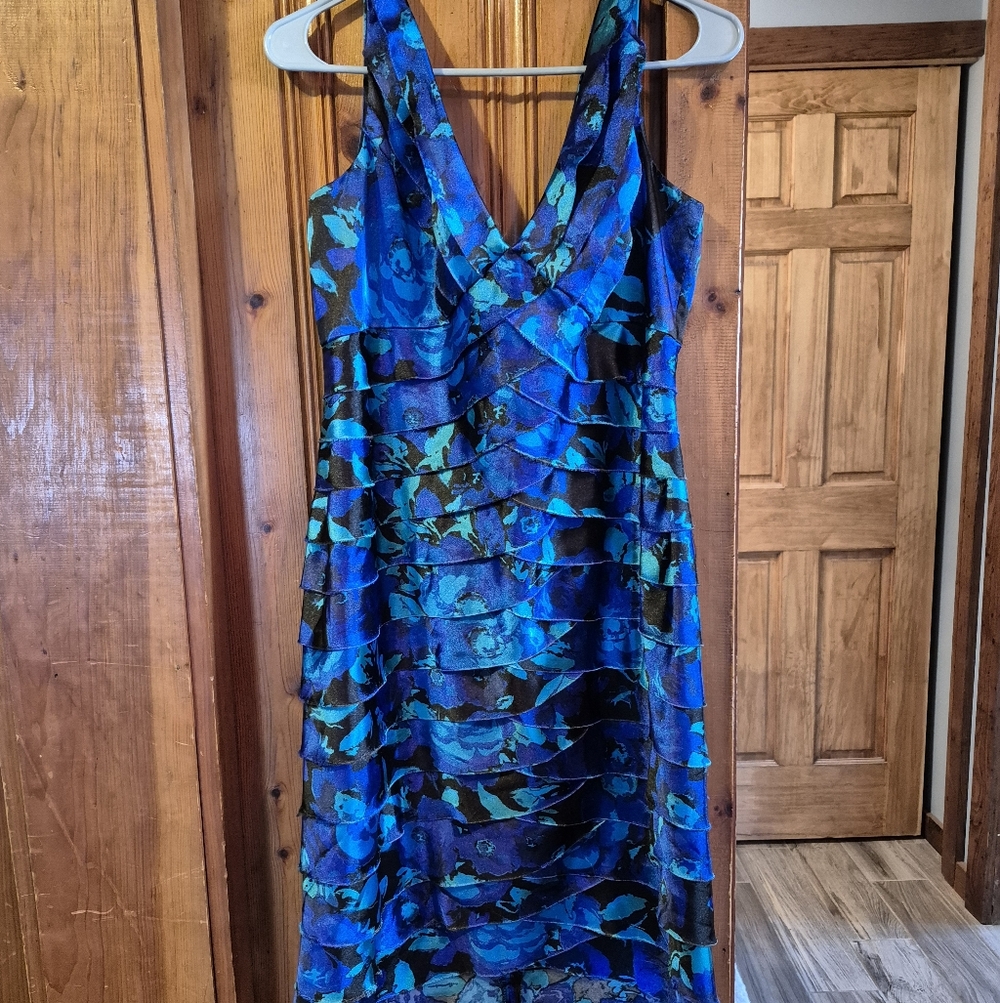 🌿5/$25 Jones Wear Womens Size 14 Blue Floral Ruffle Dress